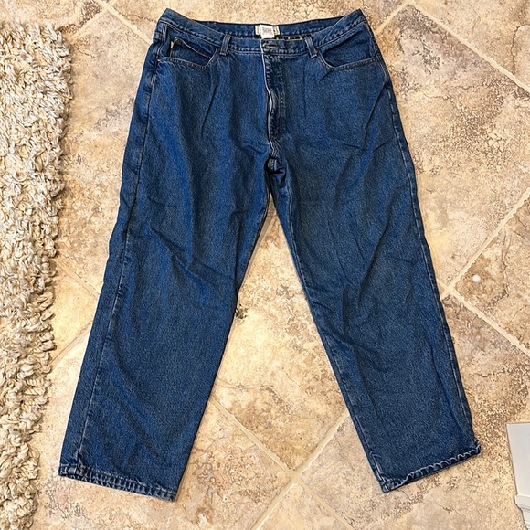 LL BEAN FLANNEL LINED RELAX FIT JEANS.MENS SIZE 42x30. Dark denim w/plaid lining - Picture 2 of 15